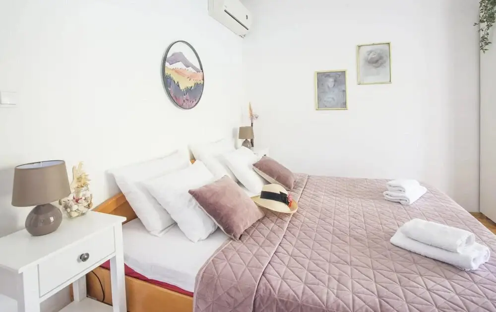 Лепетане: Mesmerizing Studio Flat Near Kotor Bay in Tivat