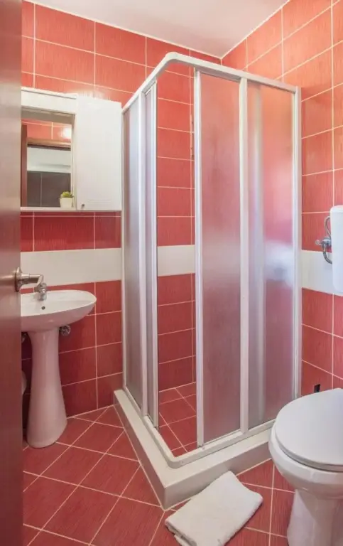 Лепетане: Great Studio Flat With View Near Beach in Tivat
