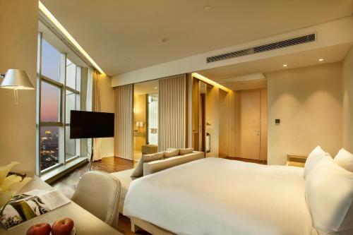 Ухань: Joya Wuhan Optics Valley