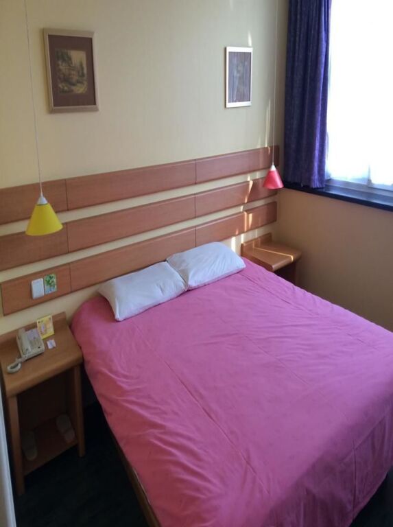 Шанхай: Home Inn Hotel(Shanghai Yanggao Road, Lantian Road Subway station)