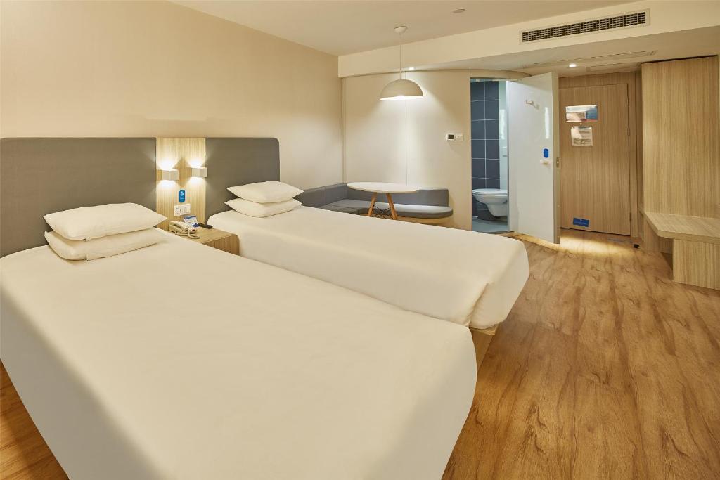 Уси: Hanting Hotel Holiday Plaza Branch