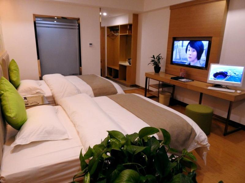 Хэфэй: GreenTree Inn Hefei Feidong New District Huishang City Express Hotel