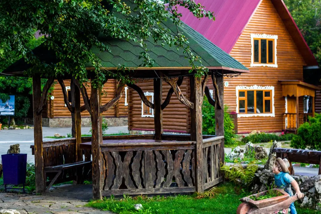 Каменномостский: Отель Туристический Комплекс Горное Настроение