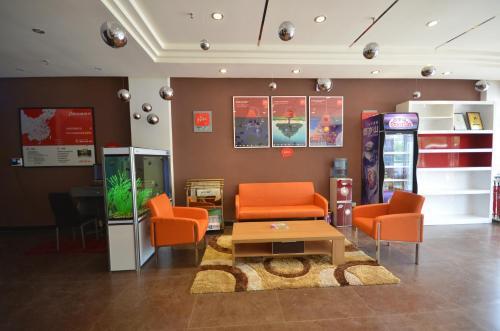 Чжэнчжоу: Thank Inn Chain Hotel Henan Zhengzhou Zhengxin Road East Side
