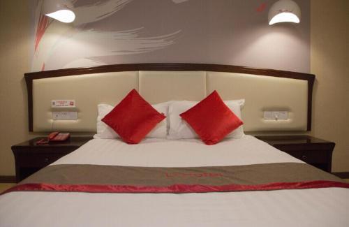 Ушэн: Thank Inn Chain Hotel Sichuan Guangan Wusheng County Hongwu Avenue