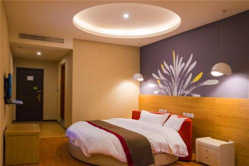 Ушэн: Thank Inn Chain Hotel Sichuan Guangan Wusheng County Hongwu Avenue
