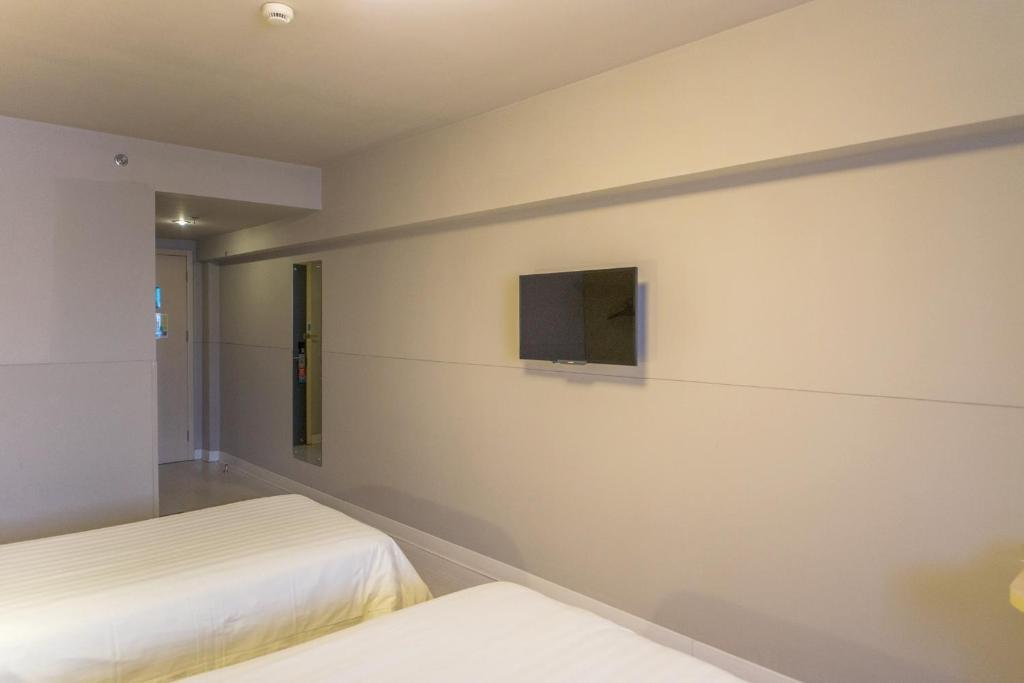 Тайчжоу: Jinjiang Inn Select Pingshang Taizhou Medicine City