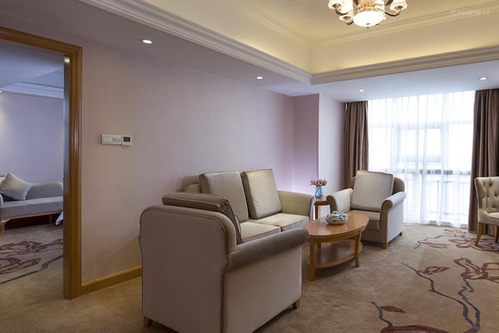 Фошань: Vienna International Hotel Guangdong Foshan Nanhai Heshun