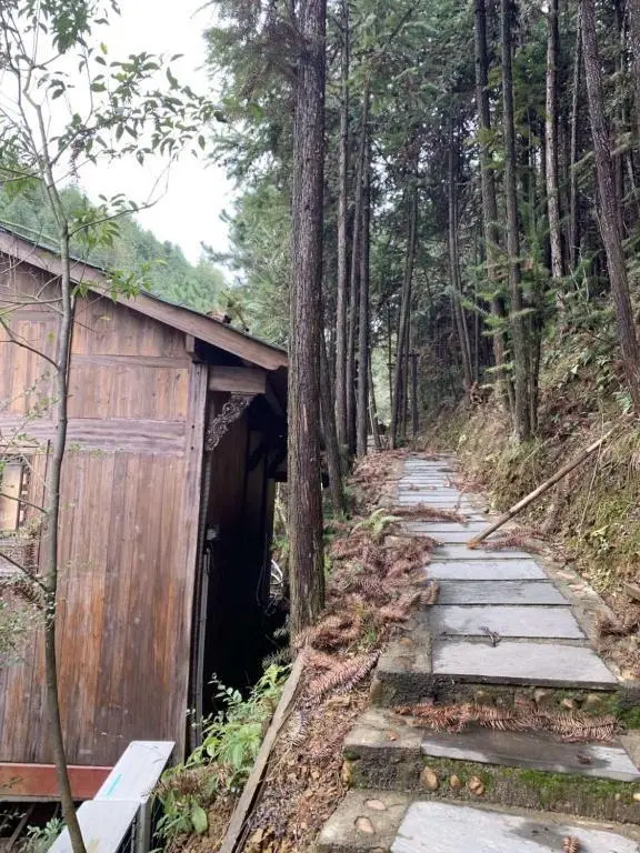 Шанграо: Wuyuan Ban Yin Shan Guest House