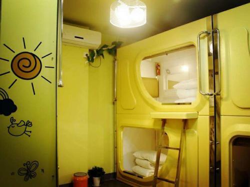 Нинбо: Weike Hostel