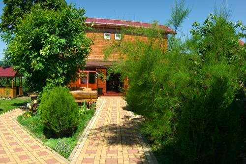 Guest house "U Reki" — фото 1