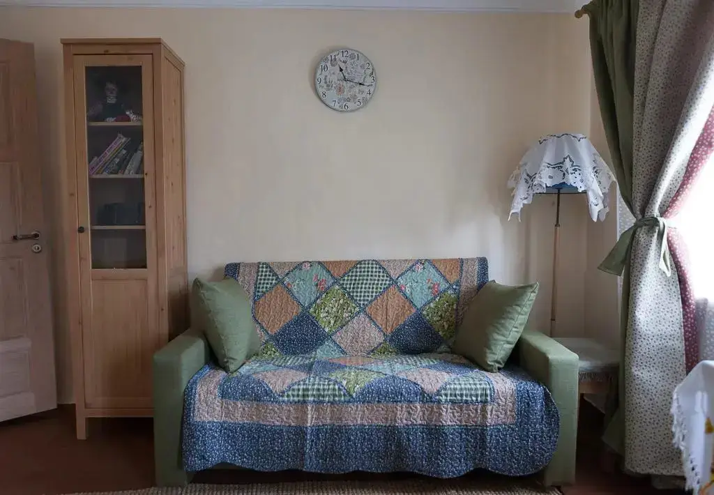 Хамышки: Gostevoy Dvor Dvenadtsat Mesyatsev