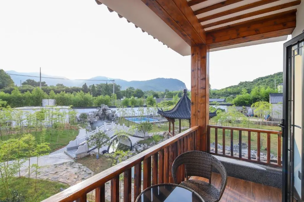 Уси: Floral·Yixing Fuchunshanju Guesthouse