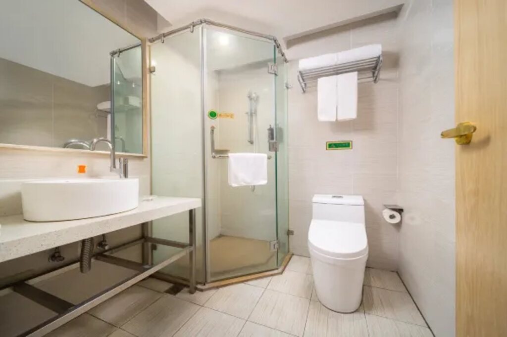 Ронгшан: Vienna 3 Best Hotel (Haikou Chengmai Old Town Store)