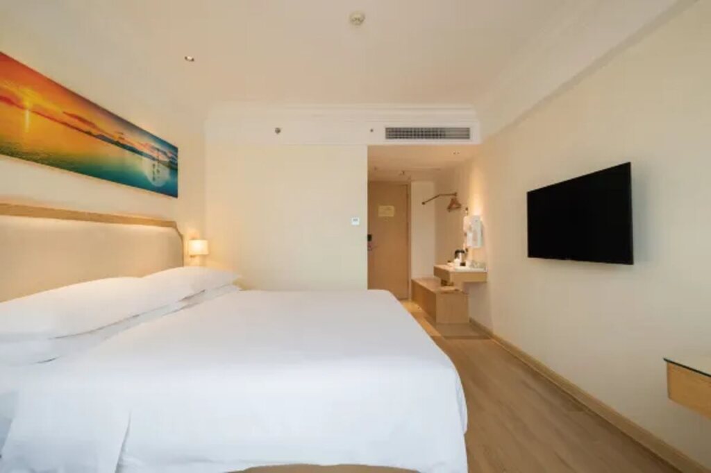 Ронгшан: Vienna 3 Best Hotel (Haikou Chengmai Old Town Store)