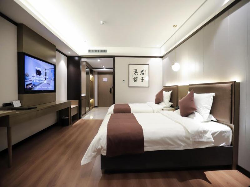 Баодин: GreenTree Inn Baoding Quyang Beiguo Mall Express Hotel