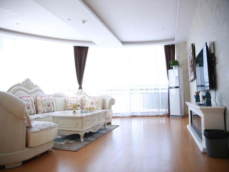 Чэндэ: GreenTree Inn Chengde Fengning Manchu Autonomous County Ningfeng Road Express Hotel