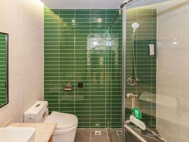 Далянь: GreenTree Inn Dalian Airport New District Xinzhaizi Express Hotel