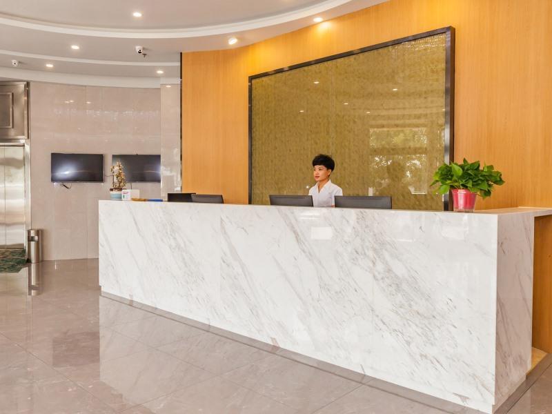 Далянь: GreenTree Inn Dalian Airport New District Xinzhaizi Express Hotel