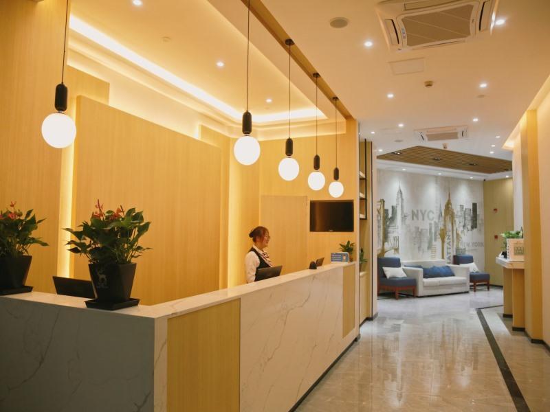 Нанкин: Greentree Inn Nanjing Baijiahu Express Hotel