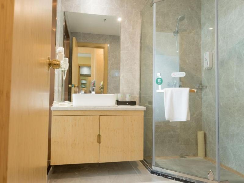 GreenTree Inn Suzhou Taicang City Liuhe Town Tinghai Road Express Hotel — фото 1