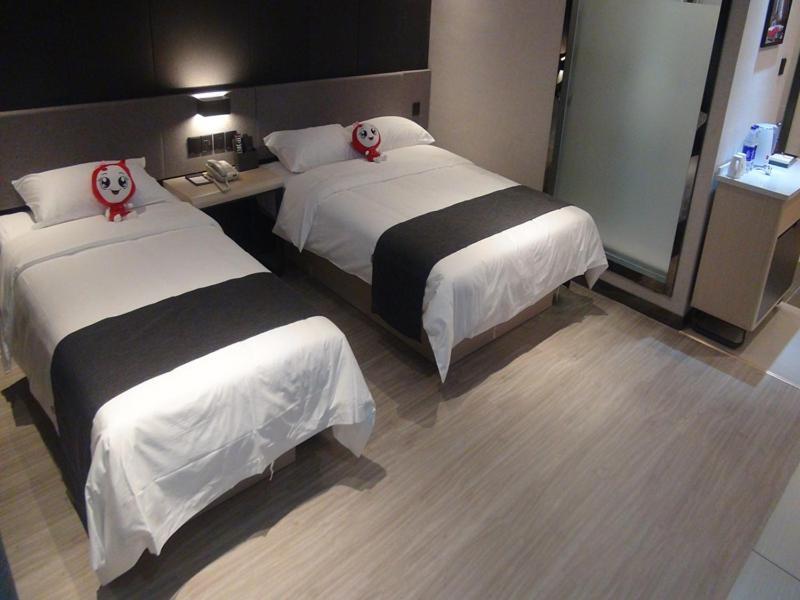 Чэнду: Thank Inn Plus Hotel sichuan chengdu chongzhou city jinduhui times tianjie