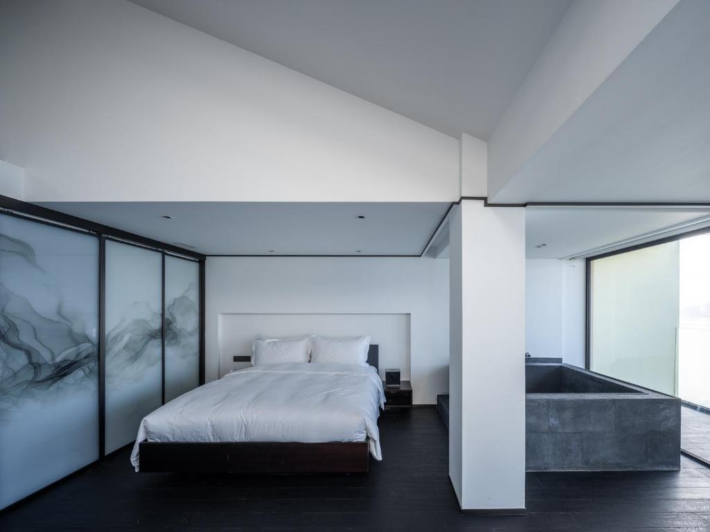 Дали: Mont XIX Full Lake View Luxury Villa