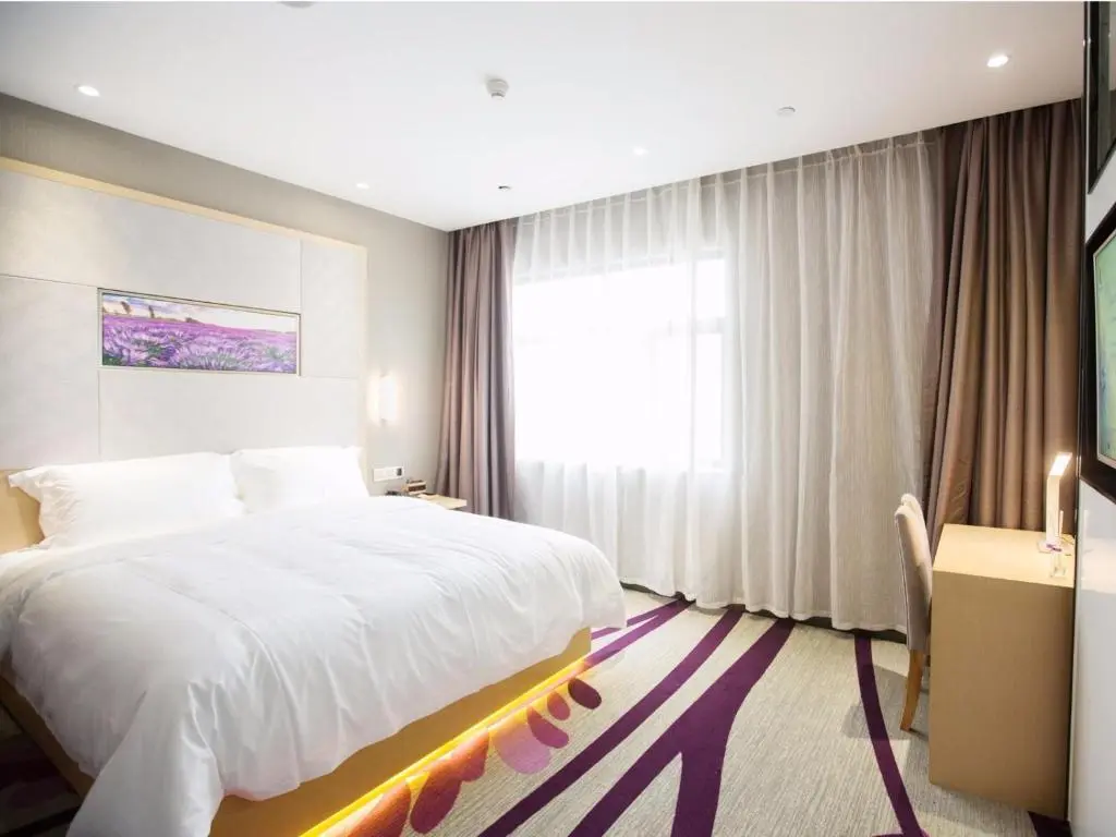Чэнду: Lavande Hotels·Chengdu Xihe Bolin Square