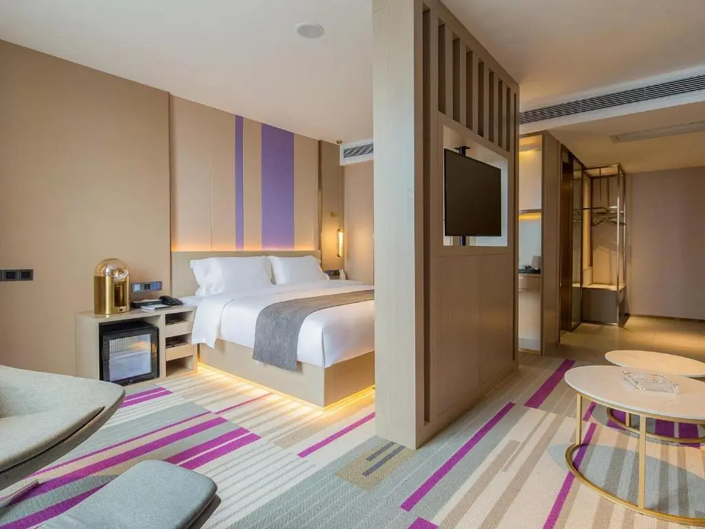 Чандэ: Lavande Hotel Hanshou Longyang International Plaza