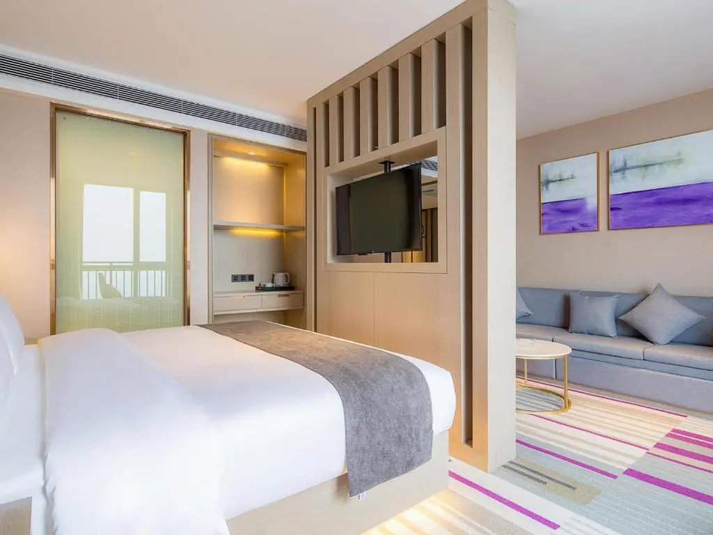 Чандэ: Lavande Hotel Hanshou Longyang International Plaza