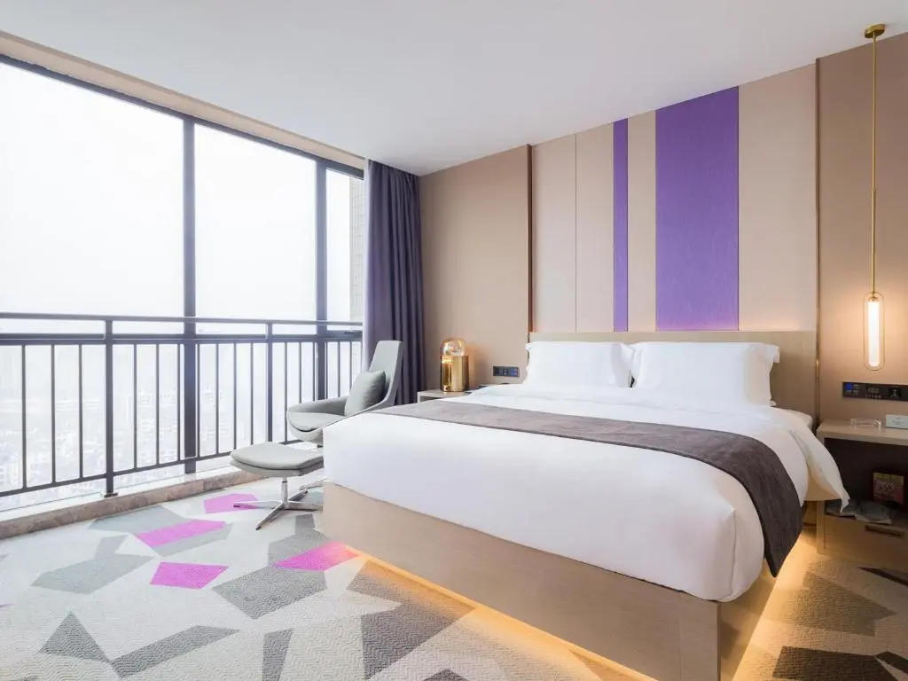 Чандэ: Lavande Hotel Hanshou Longyang International Plaza