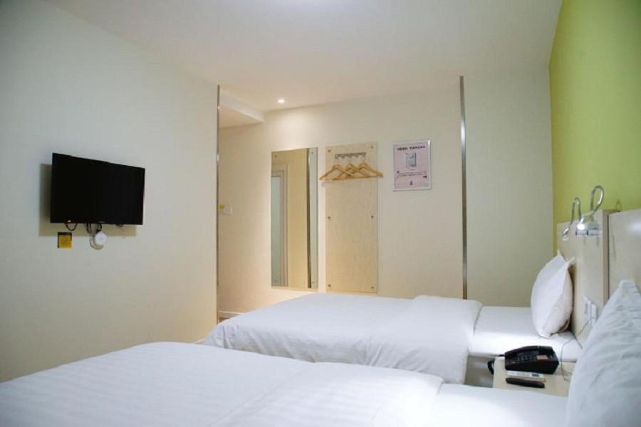 Шэньчжэнь: 7Days Inn Shenzhen Airport Hourui Metro station
