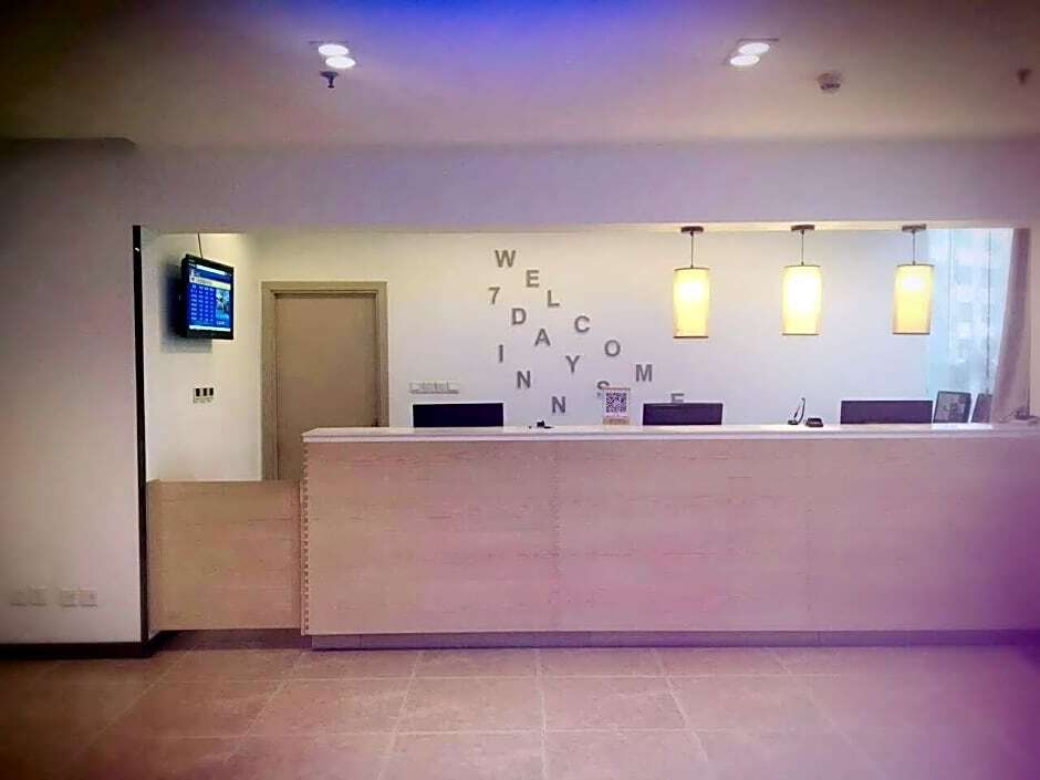 Тяньцзинь: 7 Days Premium· Tianjin Binhai International Airport