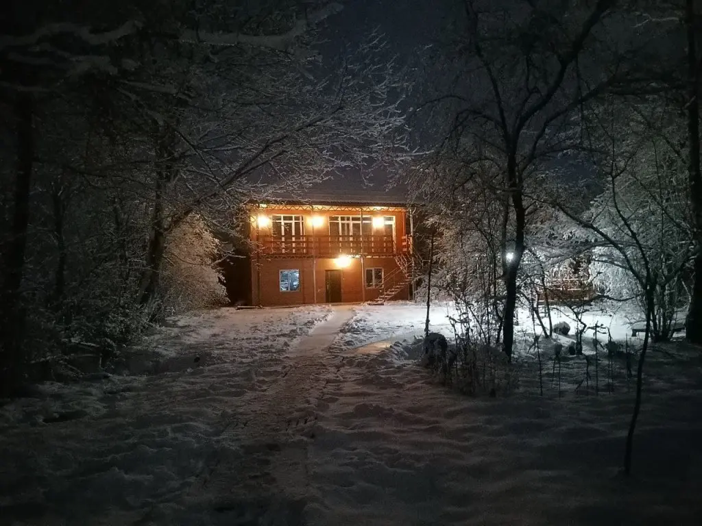 Каменномостский: Гостевой дом Хижина