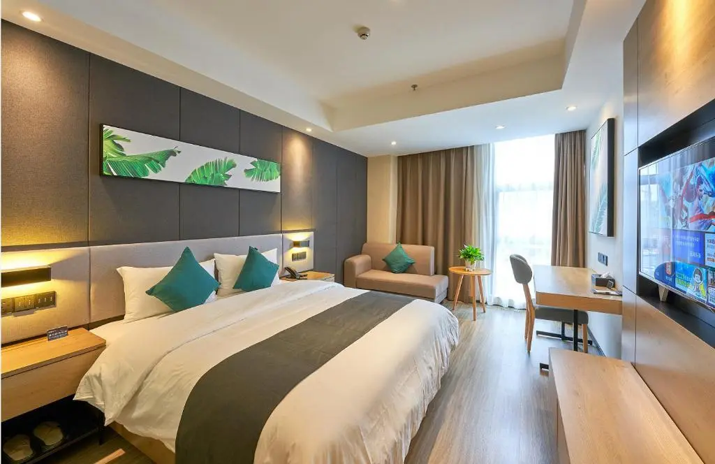Гуйян: Up And In Guizhou Guiyang Guanshan Lake District Daguan City Garden Store