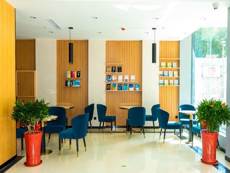 Басуо: Up And In Hainan Dongfang City Dongfang Avenue Store