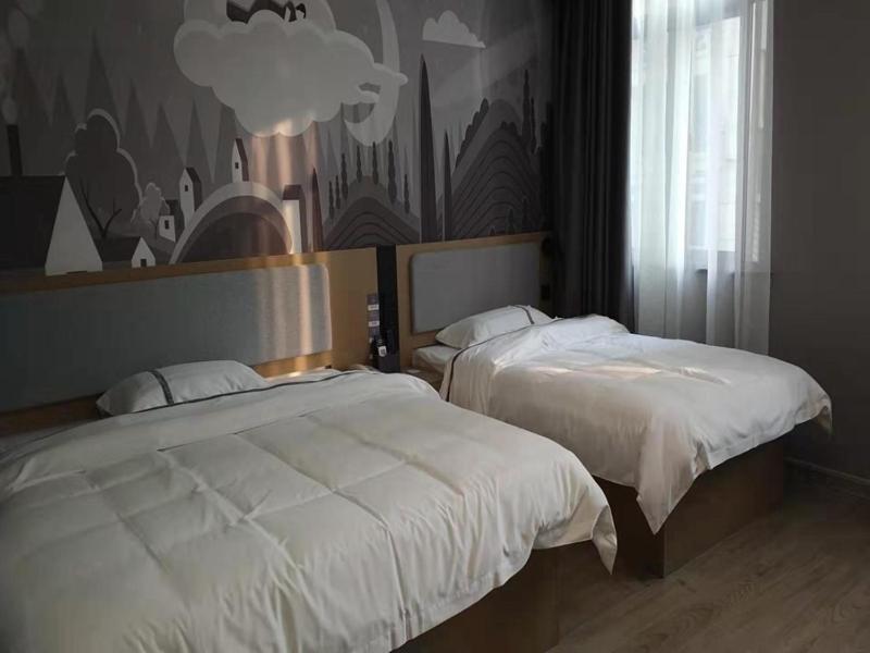 Сучжоу: Thank Inn Chain Hotel Anhui Suzhou Lingbi County People's Hospital Zhongxiu Jincheng