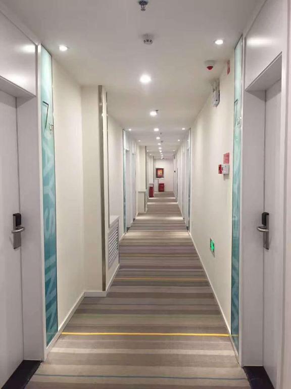 Урумчи: 7Days Inn Urumqi Midong Middle Road Shenhua Mining Bureau Branch
