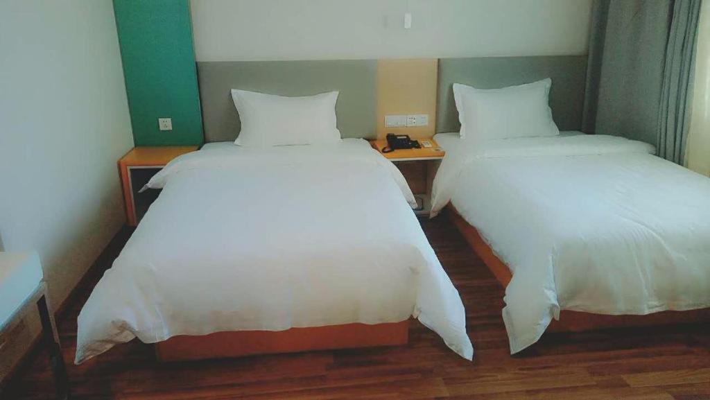 Урумчи: 7Days Inn Urumqi Midong Middle Road Shenhua Mining Bureau Branch