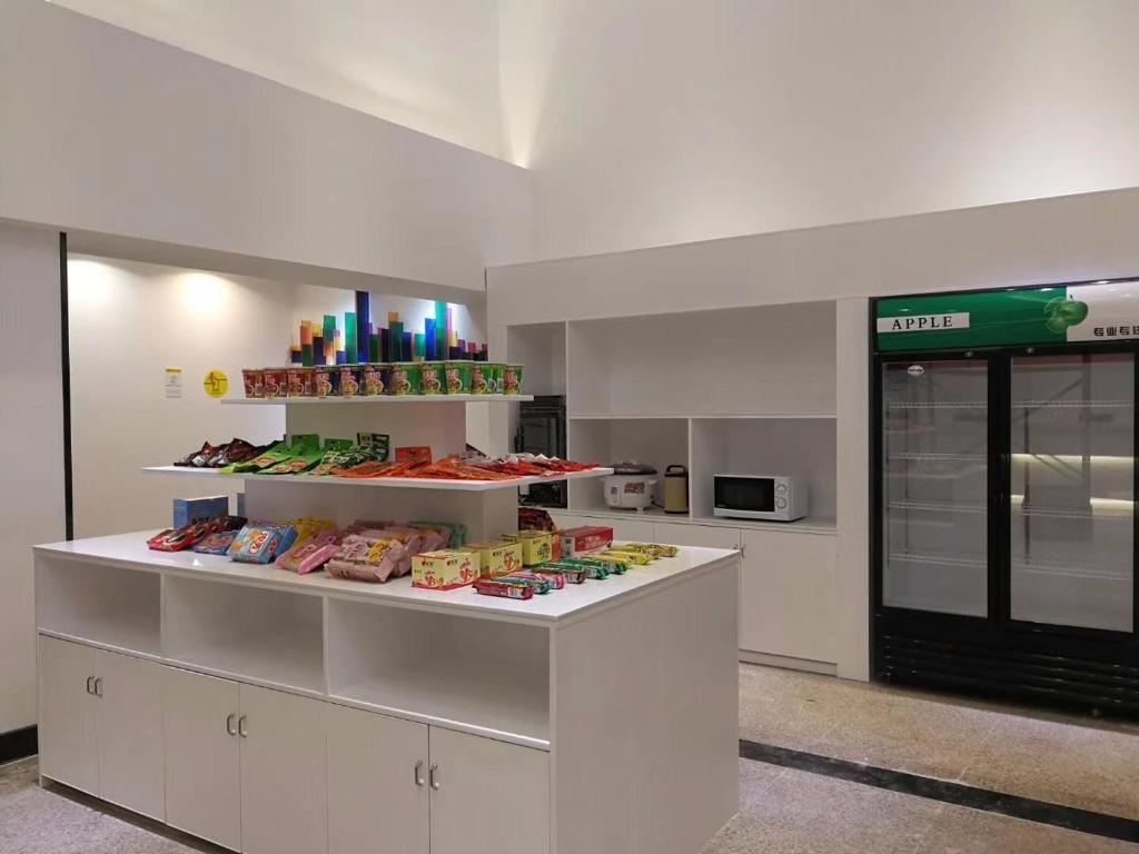 Чжухай: 7Days Inn Zhuhai Crocodile Island Bohuang Furniture Baiteng Lake Branch