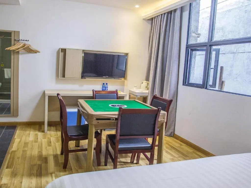 Хуайхуа: 7Days Inn Huaihua Zhijiang Pedestrian Street Branch