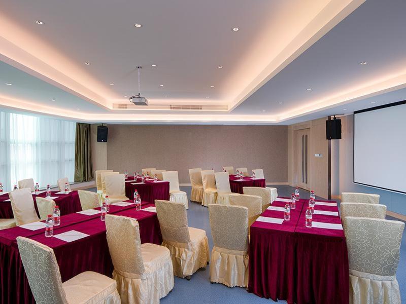 Дунгуань: Kyriad Marvelous Hotel·Dongguan Huangjiang Jinyi