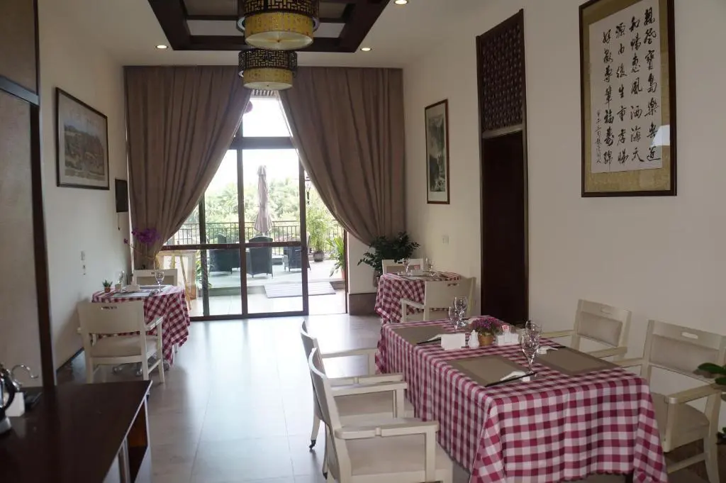 Линшуй: Hainan Qinheyuan Adult Year Club Aparthotel
