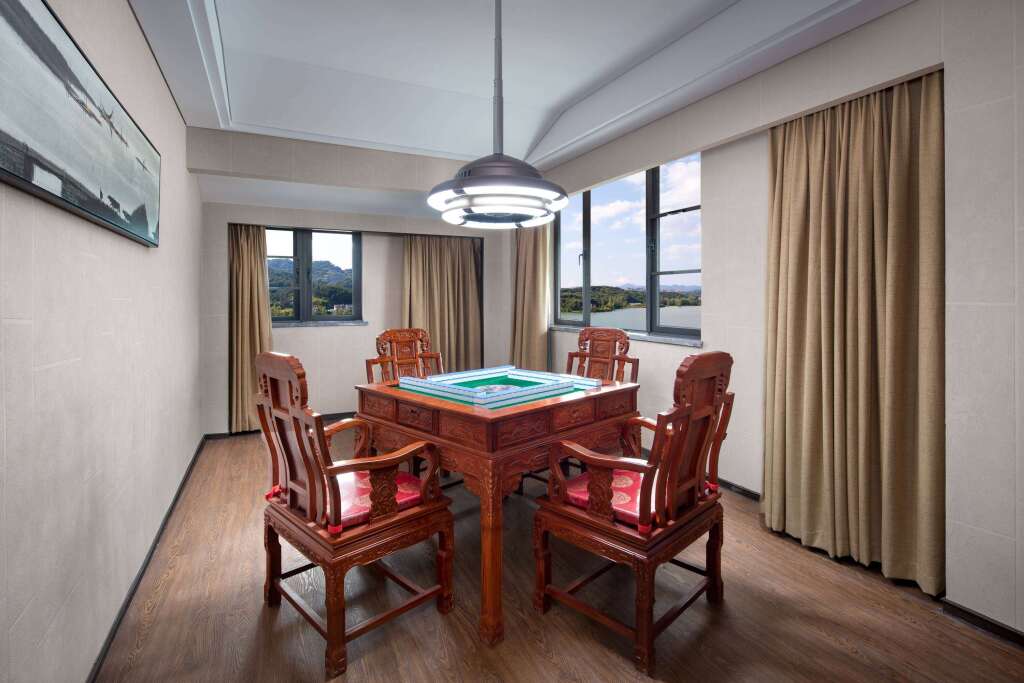 Хуанган: Ramada by Wyndham Yingshan Jiulongwan Resort