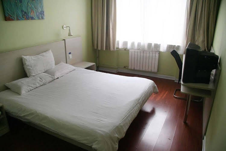 Пекин: Hanting Express Beijing Desheng Men