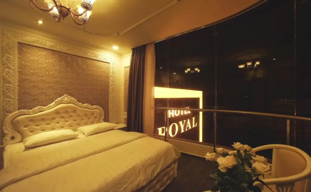 Хошимин: Royal Hotel