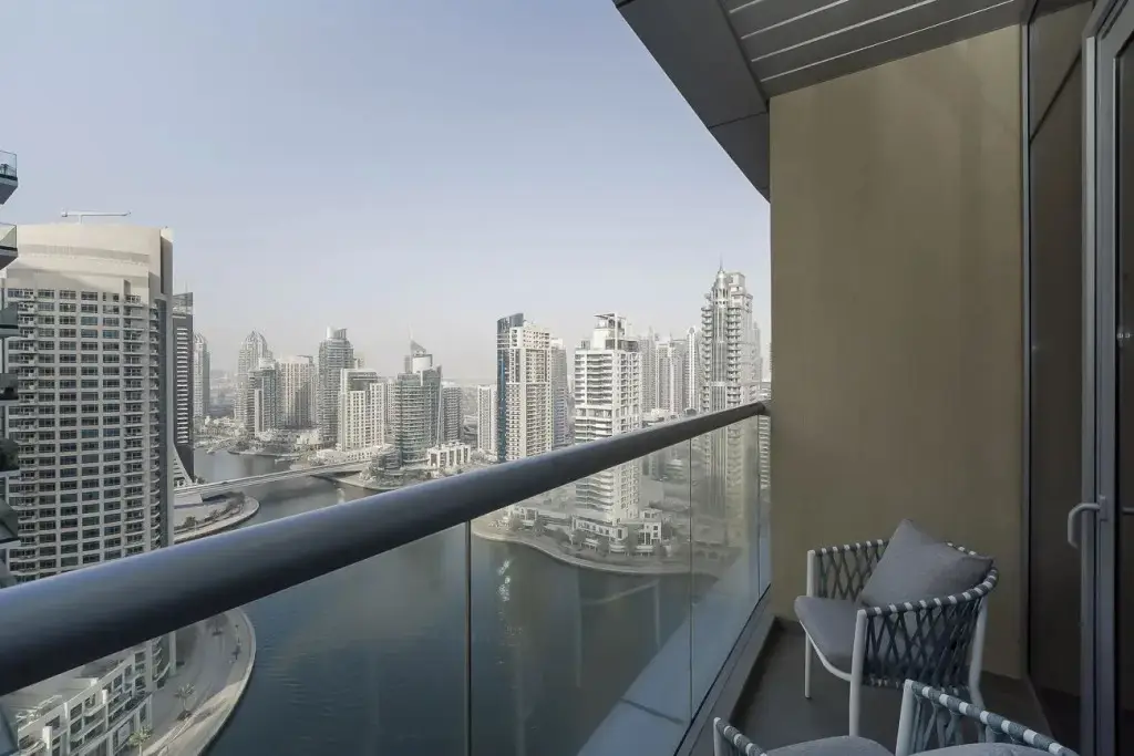 Дубай: Incredible Views From Floor 23 Dubai Marina