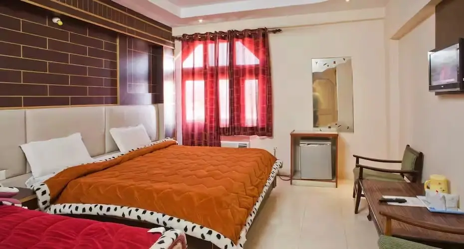 Харидвар: Hotel Suvidha Deluxe And Restaurant