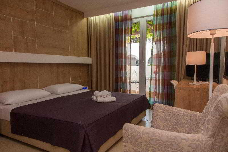 Будва: Hotel Slovenska Plaža 3*