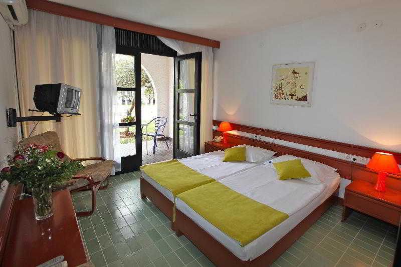 Будва: Hotel Slovenska Plaža 3*